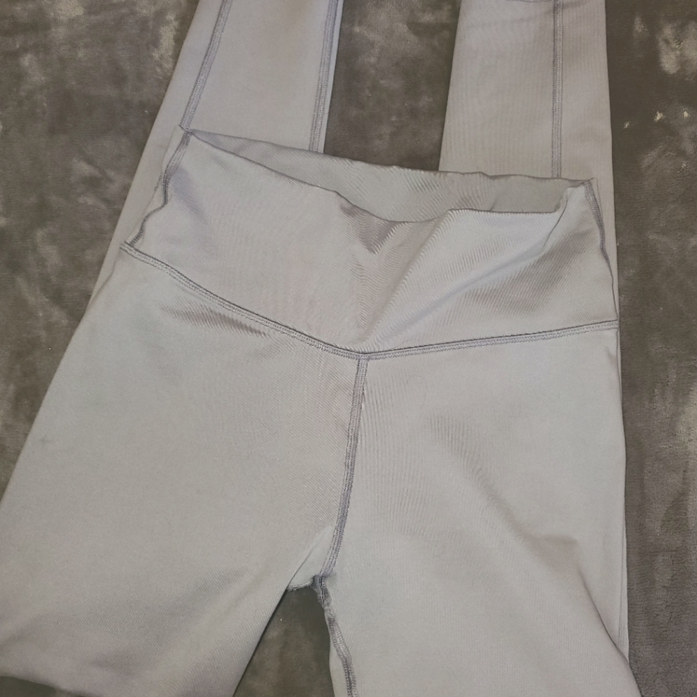 High waist leggings. Size M